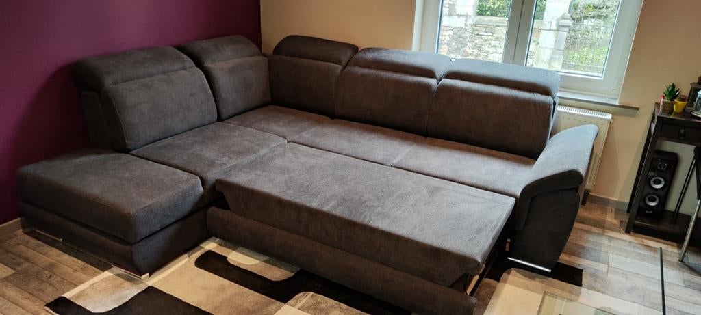 Salon d'angle, Enlèvement