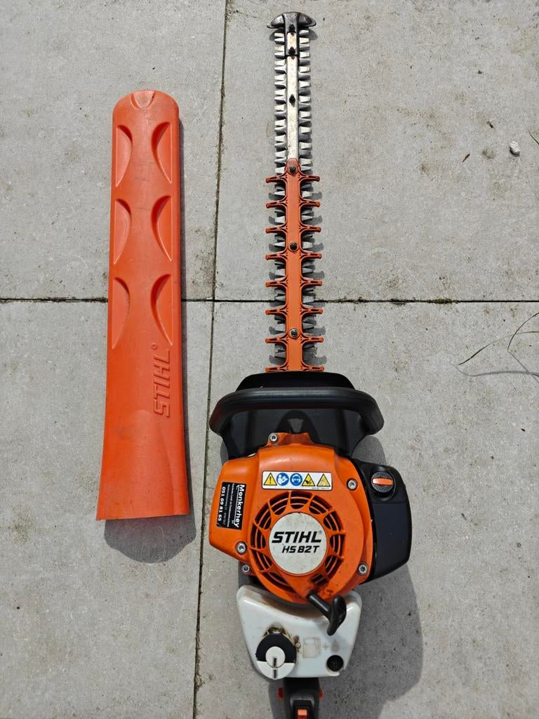 Stihl HS82T professionele heggenschaar, Ophalen