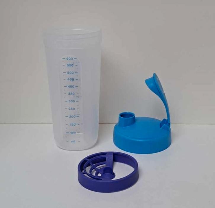 Tupperware™ « Quick Shaker 680 ml » bleu, Maison & Meubles, Cuisine| Tupperware, Neuf, Récipient ou Bol, Bleu, Blanc, Envoi