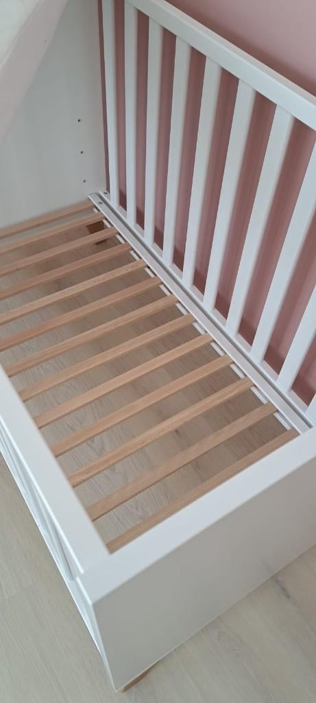 Lit bébé Transland Steffi blanc 120x60 + matelas, Enfants & Bébés, Chambre d'enfant | Lits, Utilisé, Moins de 140 cm, Moins de 70 cm