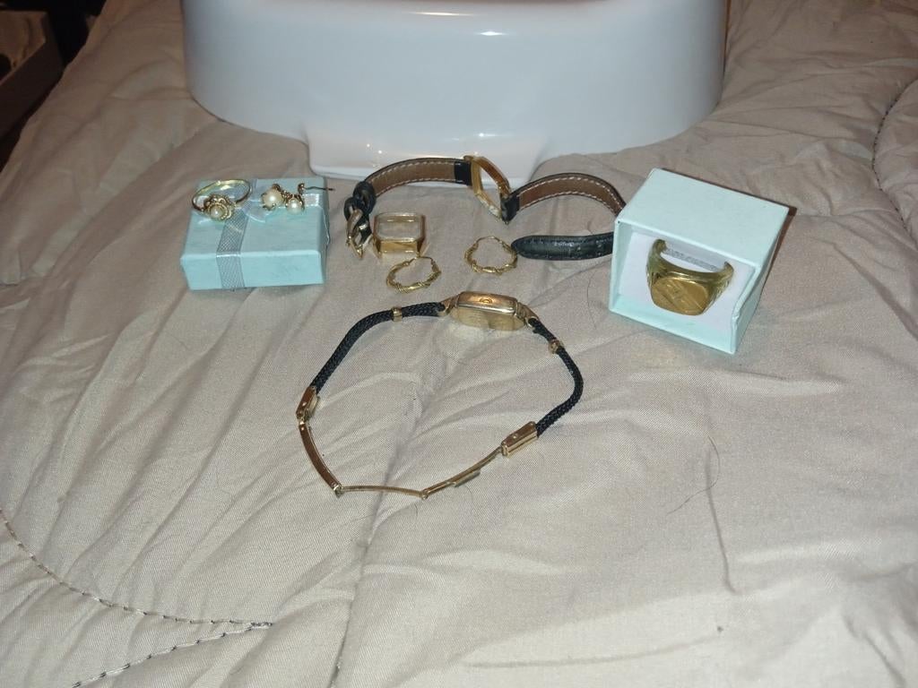 Sloop sieraden goud particulier verkoop, Handtassen en Accessoires, Kettinghangers, Verzenden, Goud, Goud