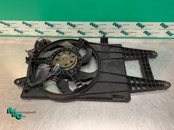 Ventilateur d'un Fiat Punto (Punto 03-), Autos : Pièces & Accessoires, Climatisation & Chauffage, Fiat, Utilisé, 3 mois de garantie