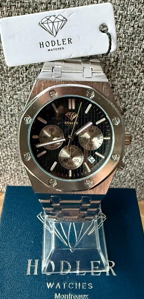 HODLER MONTREAUX CHRONO SPORT VAUT599€ ! 💯%NOUVEAU !, Bijoux, Sacs & Beauté, Montres de sport, Neuf, Enlèvement ou Envoi