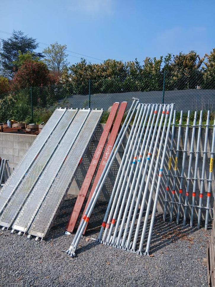 Échafaudage LAYHER ALLROUND multidirectionnels à rosaces., Doe-het-zelf en Bouw, Steigers, Ophalen