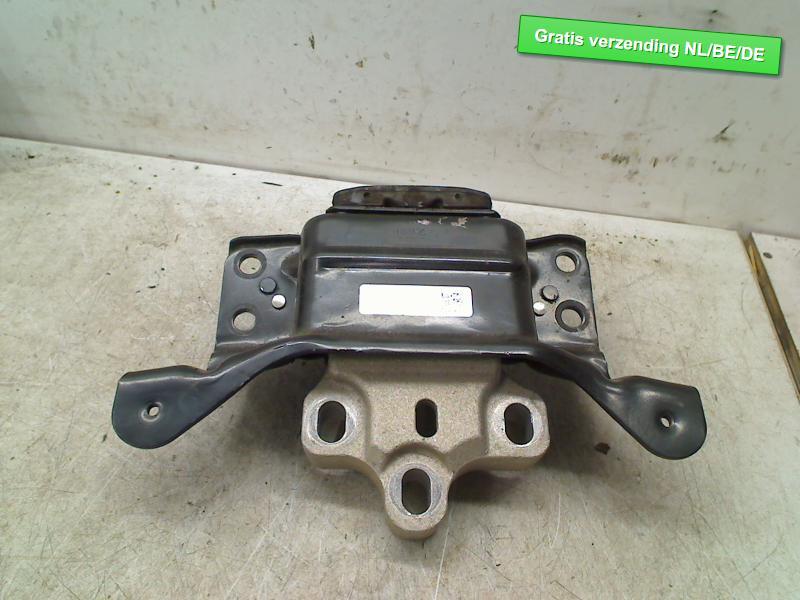 VERSNELLINGSBAKSTEUN Golf VII (AUA) (5Q0199555AS), Auto-onderdelen, Ophanging en Onderstel, Gebruikt, De Bloemendaal 21 21
5221 EB  'S HERTOGENBOSCH, NL