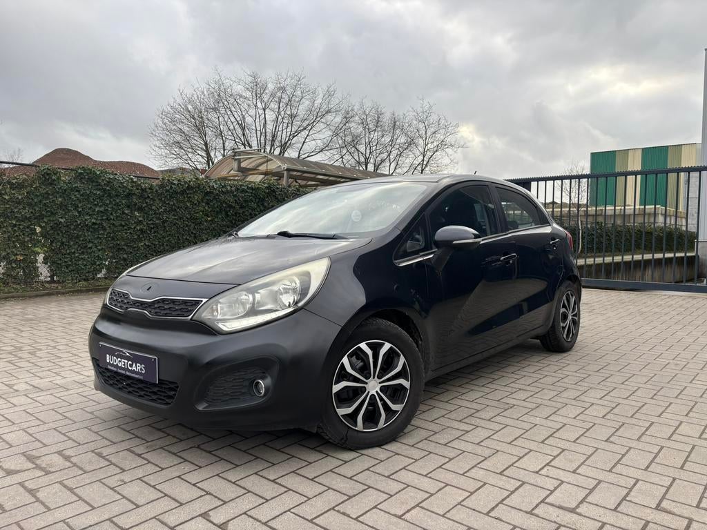 Kia Rio 1.4Crdi/2013/Euro5/Airco/Dynamic/Gekeurd* 2.750€., Auto's, Kia, Euro 5, Stof, Zwart, Zwart