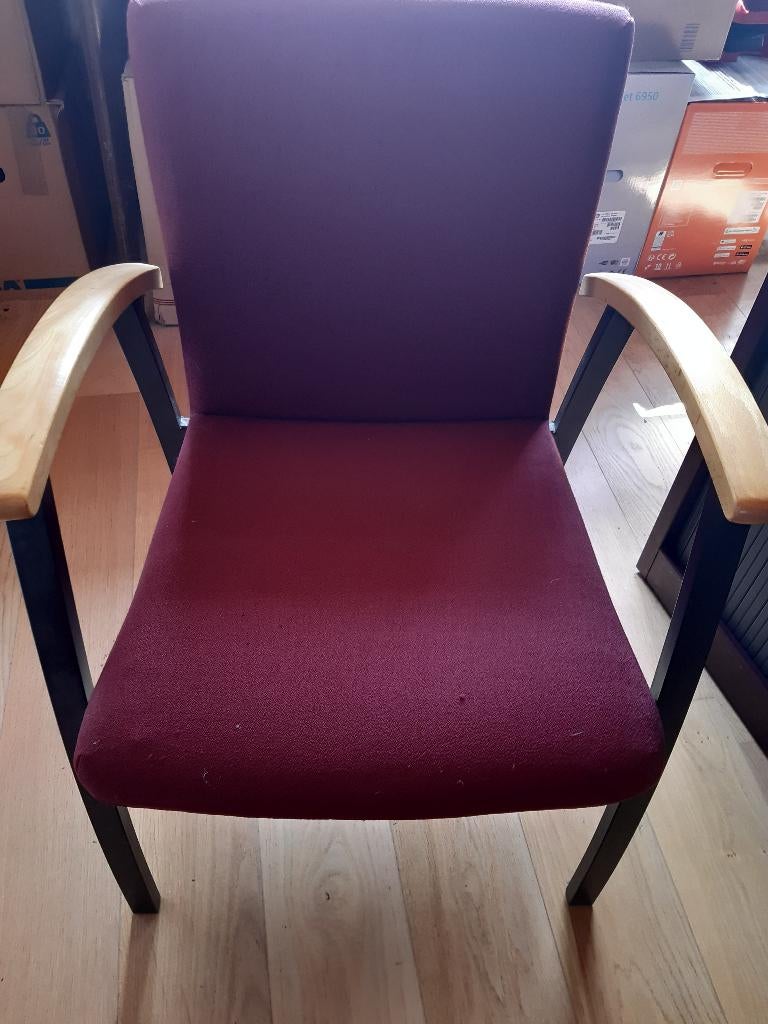 Fauteuils visiteurs (x6) toile rouge, Maison & Meubles, Fauteuils, Comme neuf, Bois, Tissus, Moins de 50 cm, Moins de 75 cm, Enlèvement
