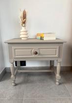 Opgeknapte nachtkast, Ophalen, Zo goed als nieuw