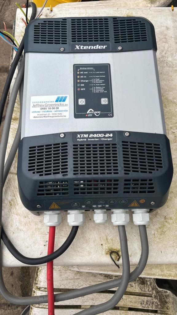 Omvormer, Doe-het-zelf en Bouw, Zonnepanelen en Toebehoren, Gebruikt, Overige typen, 200 wattpiek of meer, Ophalen