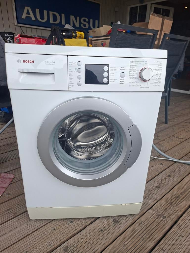 Machine à laver Bosch série 4 Vario Perfect 7 kg, Electroménager, Lave-linge, Comme neuf, Chargeur frontal, 6 à 8 kg, 85 à 90 cm
