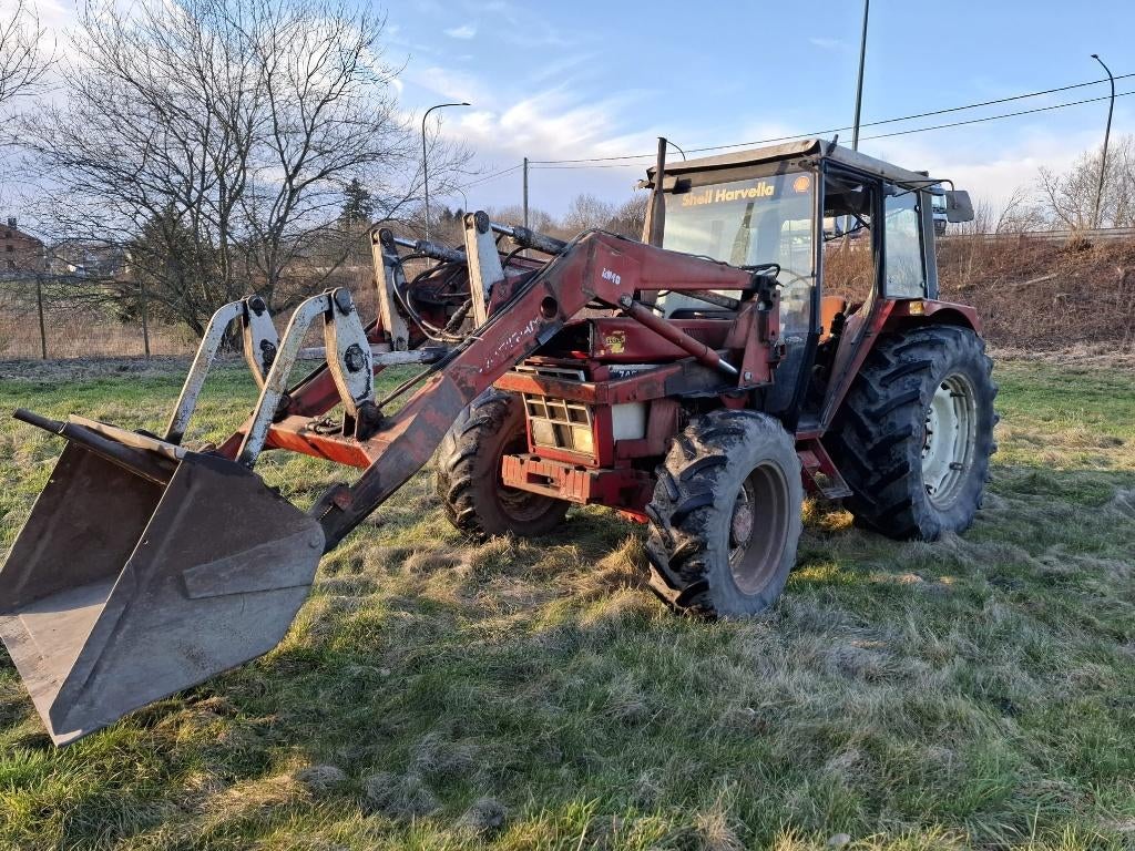 Tracteur International  745 s 4x4, Ophalen