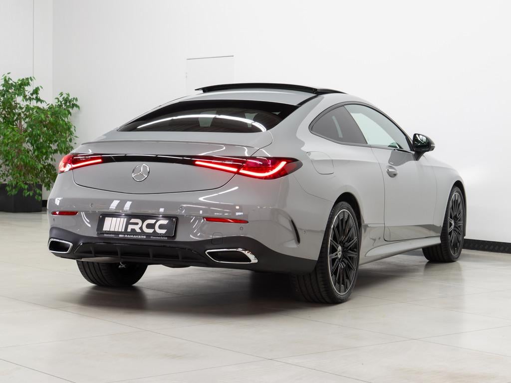 Mercedes-Benz CLE 200 AMG Premium Plus Night 20" PANO Burmes, Auto's, Mercedes-Benz, Automaat, 4 zetels, Achterwielaandrijving