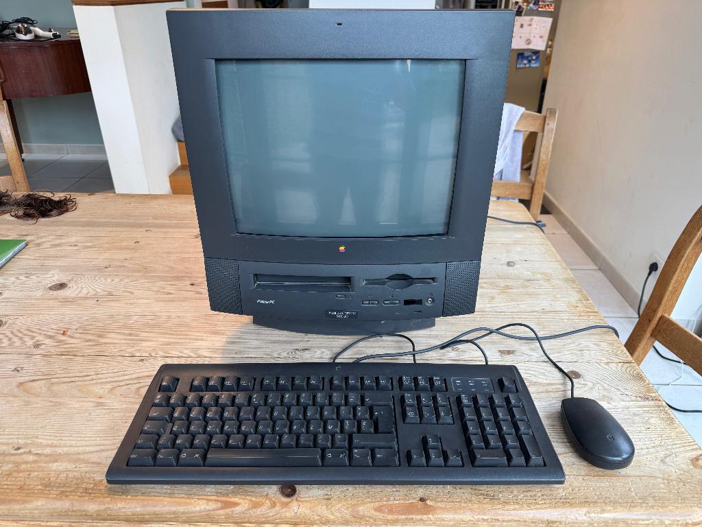 Apple Macintosh Performa 5400/180 Black Edition — Zeldzaam, Computers en Software, Vintage Computers, Ophalen
