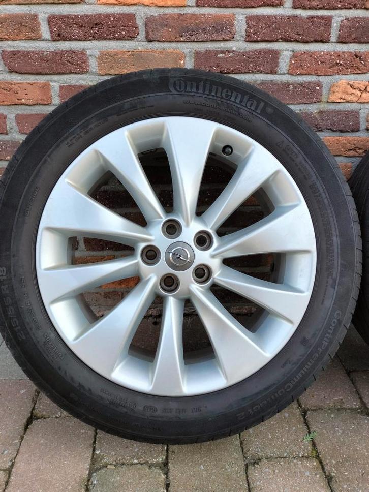 Autobanden Opel Mokka, Auto-onderdelen, Banden en Velgen, Band(en), Zomerbanden, 18 inch, 215 mm, Personenwagen, Nieuw, Ophalen