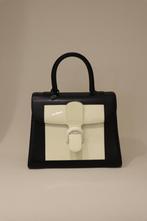 Tuxedo Delvaux Brillant MM, Enlèvement, Comme neuf, Noir, Autres types