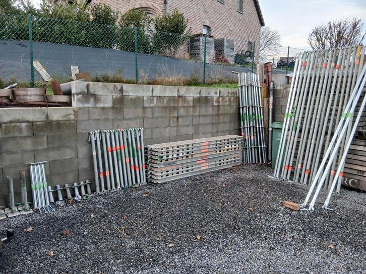 Échafaudage LAYHER ALLROUND multidirectionnels à rosaces., Bricolage & Construction, Échafaudages, Enlèvement