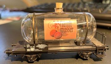 2997. Glazen tankwagen „Pflümli-wasser” H0 Märklin.    beschikbaar voor biedingen