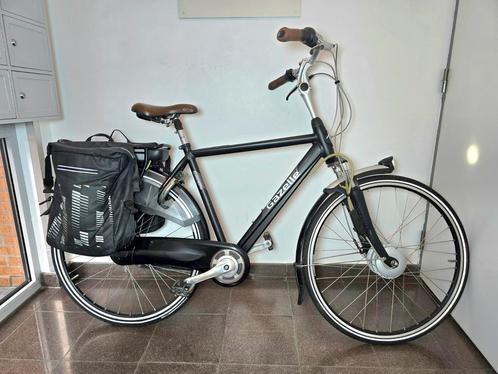 Electrisch fiets gazelle met recent vernieuwd batterij, Fietsen en Brommers, Elektrische fietsen, Zo goed als nieuw, Gazelle, Ophalen