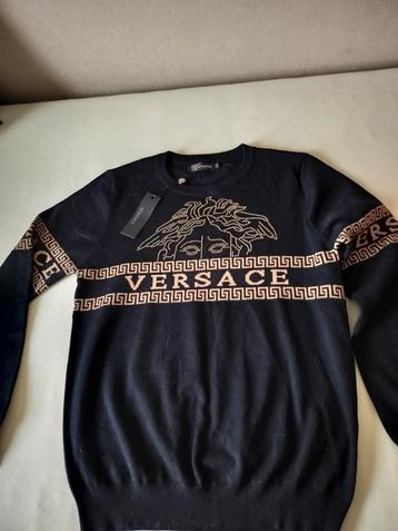 Versace kasjmier trui  beschikbaar voor biedingen