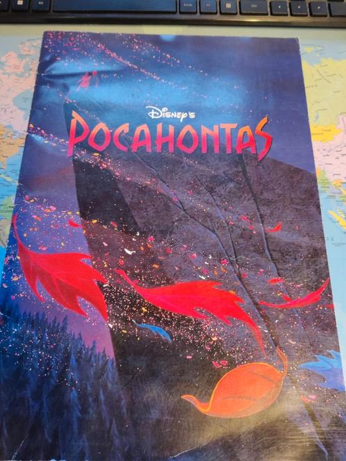 Disney : 1. Lithographie-Pocahontas + 2. Pin's de figurines, Antiquités & Art, Art | Lithographies & Sérigraphies, Envoi