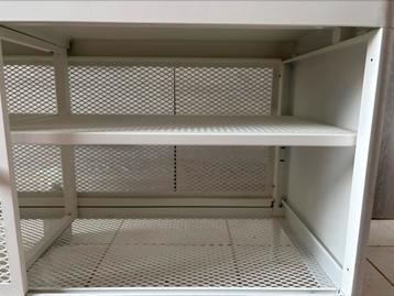 Schoenkast ikea  beschikbaar voor biedingen