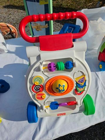 Trotteur Fisher Price  disponible aux enchères