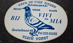 F: sticker duiven lokaal café de 4 wegen Laakdal Klein Vorst, Verzamelen, Ophalen of Verzenden, Zo goed als nieuw, Bedrijf of Vereniging