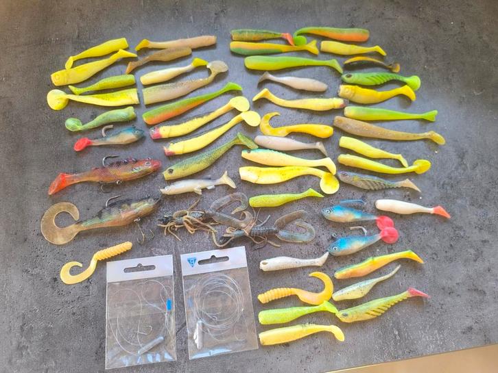 Lot van 50 shads.gebruikte en nieuwe.. 20 euro voor alles.
G, Watersport en Boten, Hengelsport | Roofvissen, Haak, Ophalen of Verzenden