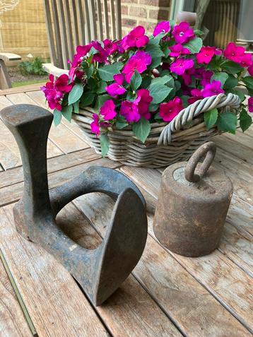 Schoenlijst en 5 kg gewicht beschikbaar voor biedingen