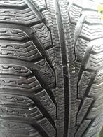 Winterbanden UNIROYAL 225/55R/17V, Ophalen, Banden en Velgen, 17 inch, Winterbanden