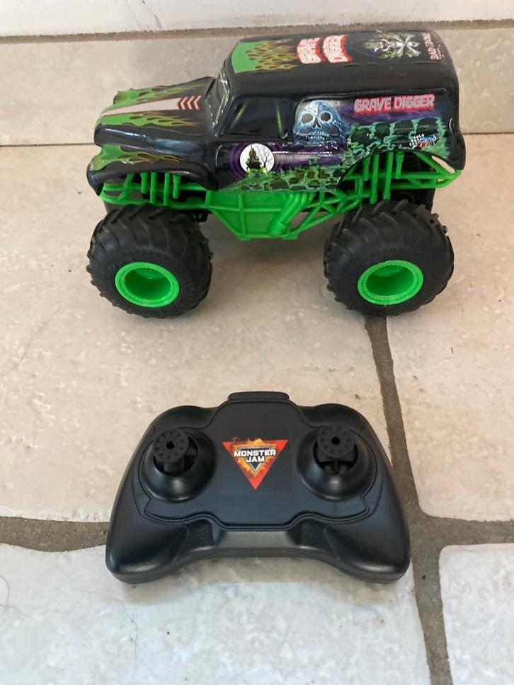 Monster Jam Grave Digger truck met afstandsbediening, Hobby & Loisirs créatifs, Modélisme | Radiocommandé & Téléguidé | Voitures