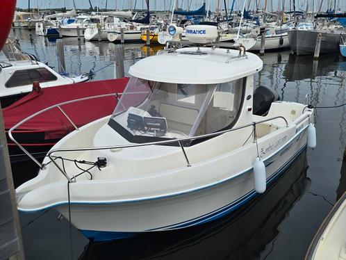 Klein visserbootje, Watersport en Boten, Vis- en Consoleboten, Gebruikt, 70 pk of meer, 3 tot 6 meter, Benzine, Buitenboordmotor