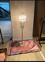 Antieke vloerlamp van jaren 60s met glas kristallen, Huis en Inrichting, Lampen | Tafellampen, Zo goed als nieuw, Ophalen