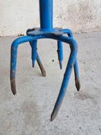 Garden claw om grond om te spitten, Ophalen, Gebruikt