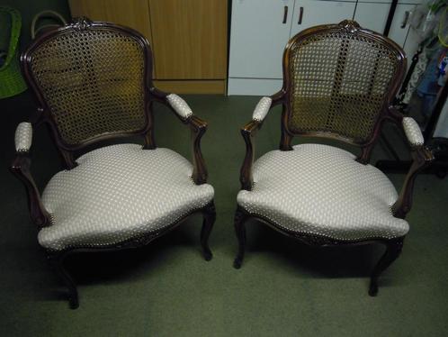 TWEE IDENTIEKE ZETELTJES, Antiek en Kunst, Antiek | Meubels | Stoelen en Sofa's, Ophalen
