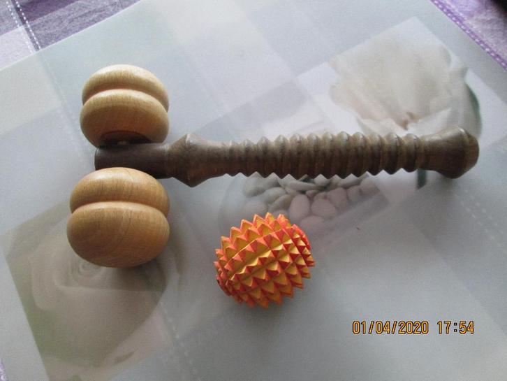 Massage. Appareil de massage., Bijoux, Sacs & Beauté, Beauté | Soins du corps, Enlèvement