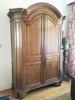 Imposante kast (2,35 m hoog), Antiek en Kunst, Ophalen