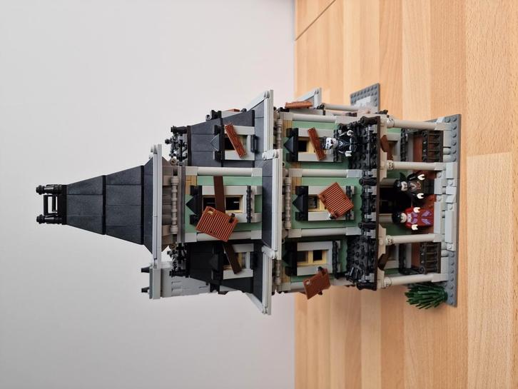 Haunted House 10228 replica compleet met alle minifigs., Kinderen en Baby's, Speelgoed | Bouwstenen, Zo goed als nieuw, Ophalen