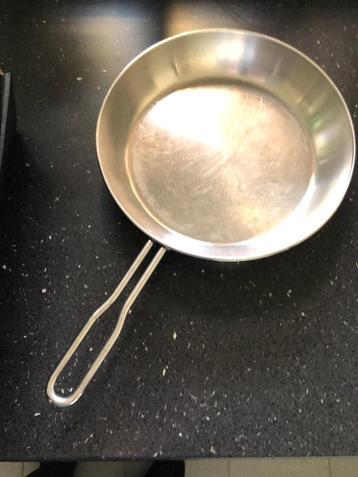 Poêle  Lagostina diamètre 24 cm, Enlèvement ou Envoi, Comme neuf, Inox