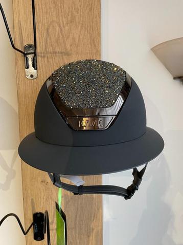 Showmodel KASK Star Lady Antracite Swarovski on the Rocks 58 beschikbaar voor biedingen