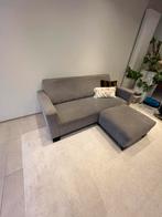 Moderne zachtgrijze sofa met pouf, Huis en Inrichting, Ophalen, Modern strak, Driepersoons, 75 tot 100 cm
