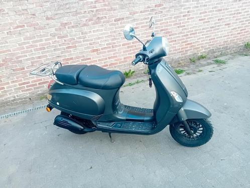Neco Azzuro grand prix 50, Fietsen en Brommers, Scooters | Peugeot, Gebruikt, Klasse B (45 km/u), Benzine, Ophalen