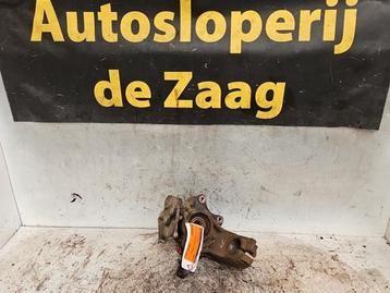 Fusee rechts-voor van een Peugeot 208 beschikbaar voor biedingen