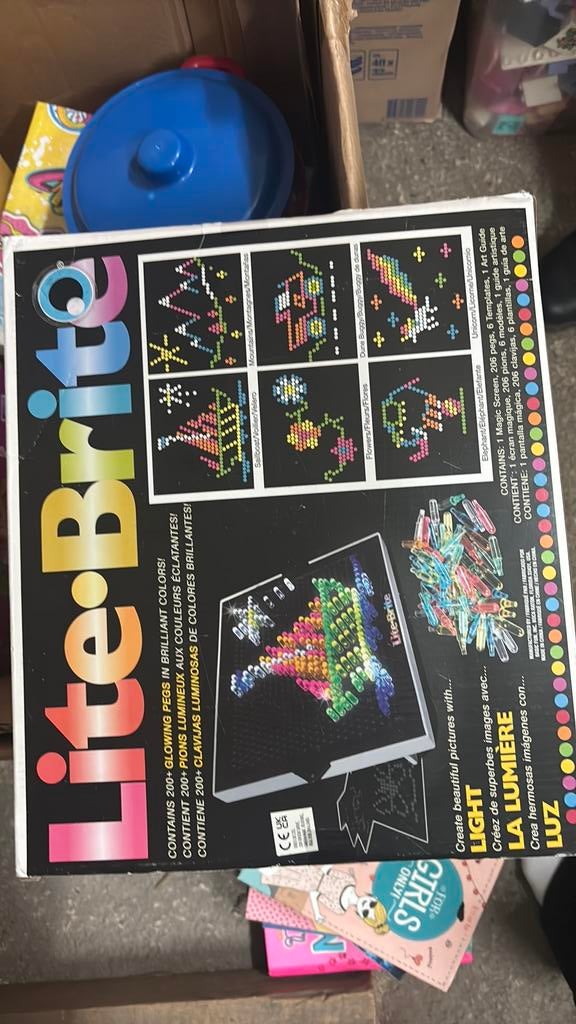 Lite-brite. (Lichtbak met pinnetjes), Hobby en Vrije tijd, Ophalen, Zo goed als nieuw