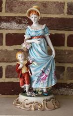 Antiek beeld in Biscuit ~~ Dresden Germany ~~ Hgte:30,8cm., Ophalen of Verzenden
