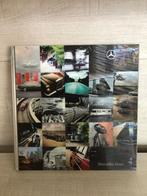 Mercedes-Benz livre Avec les yeux du monde 120 pages, Mercedes-Benz - Daimler, Enlèvement ou Envoi, Neuf, Mercedes
