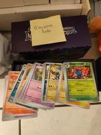 Grote stapel Pokemon kaarten , zeker eerst lezen !!, Hobby en Vrije tijd, Verzamelkaartspellen | Pokémon, Ophalen, Zo goed als nieuw