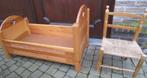 groot houten poppenbed + poppenstoel, Kinderen en Baby's, Speelgoed | Poppen, Ophalen, Gebruikt, Overige typen