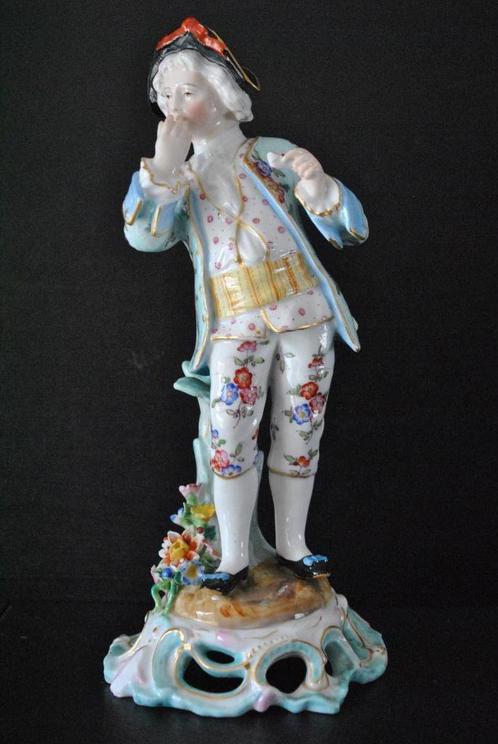Beeldje van een heer in polychroom porselein 19e eeuw 23 cm, Antiek en Kunst, Antiek | Porselein, Ophalen of Verzenden