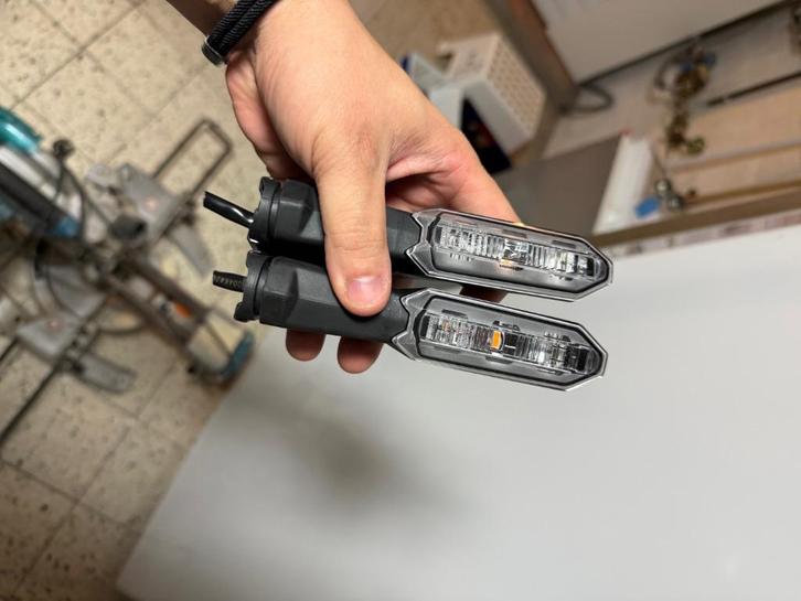 Pinkers voor moto ( Van Kawasaki Z900 2025 ), Motoren, Onderdelen | Kawasaki, Nieuw, Ophalen